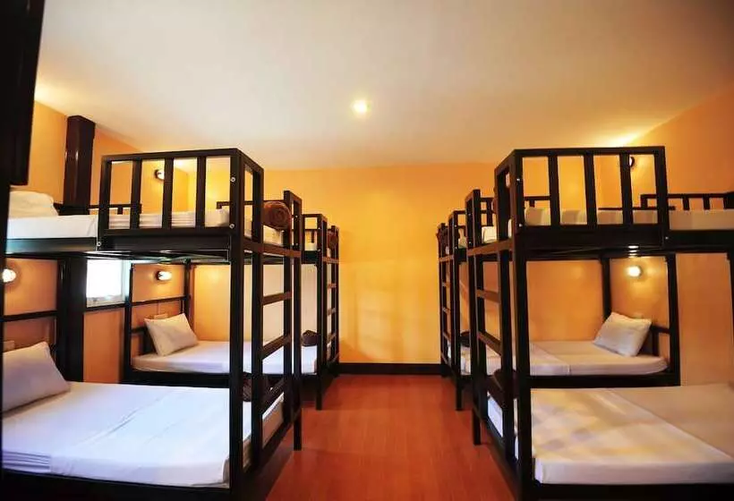 Twin Palms Hostel Phi Phi