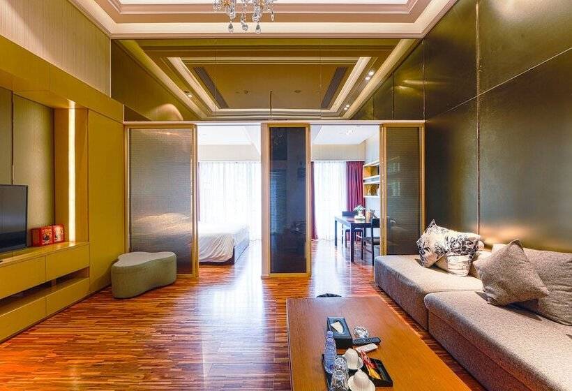 Waifden Apartment Poly D Branch