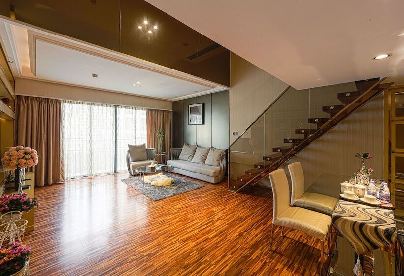 Waifden Apartment Poly D Branch