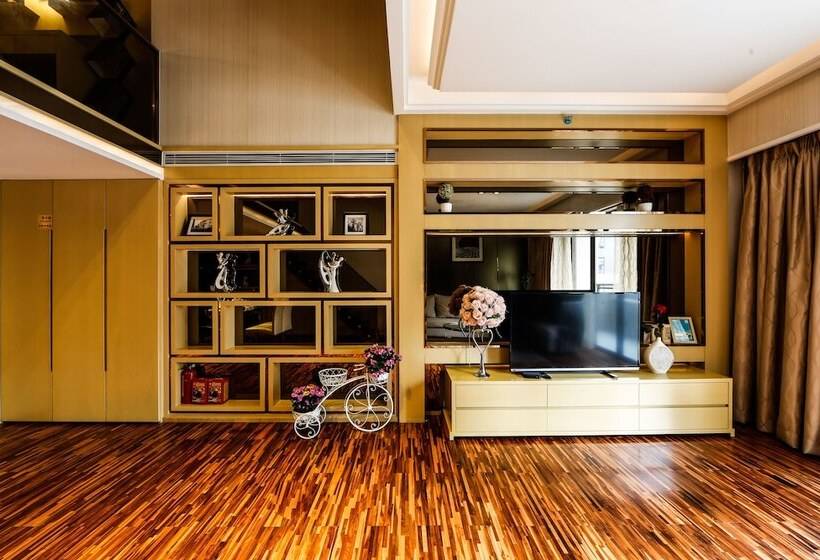 Waifden Apartment Poly D Branch