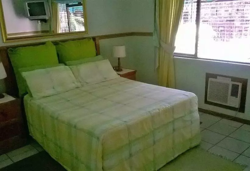 Aamiaismajoitus (B&B) La Mer Lodge
