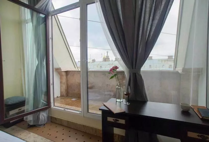 هتل Residence Turgenev