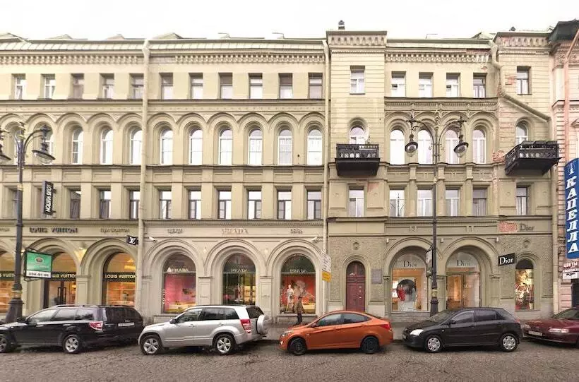 هتل Residence Turgenev