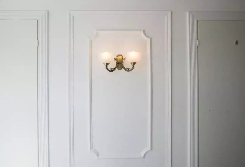 هتل Residence Turgenev