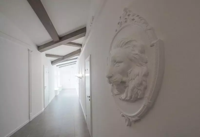 هتل Residence Turgenev