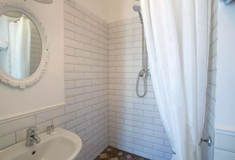 هتل Residence Turgenev