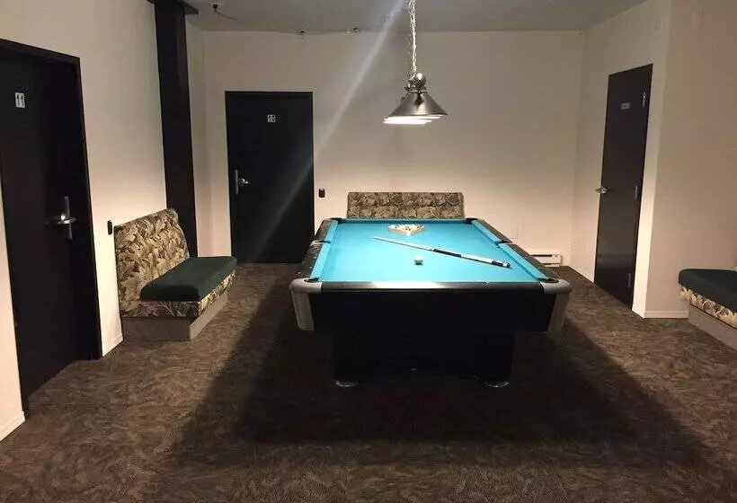 Invermere Hostel