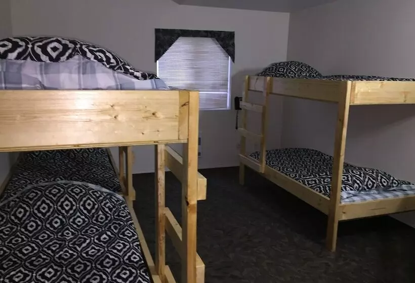 Invermere Hostel