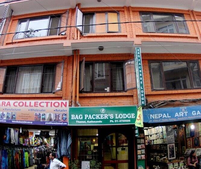 پانسیون Bag Packer's Lodge