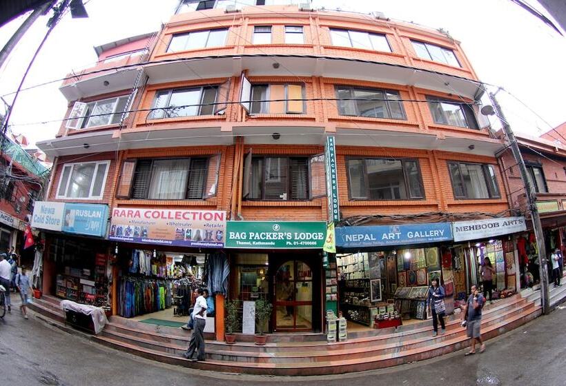 پانسیون Bag Packer's Lodge