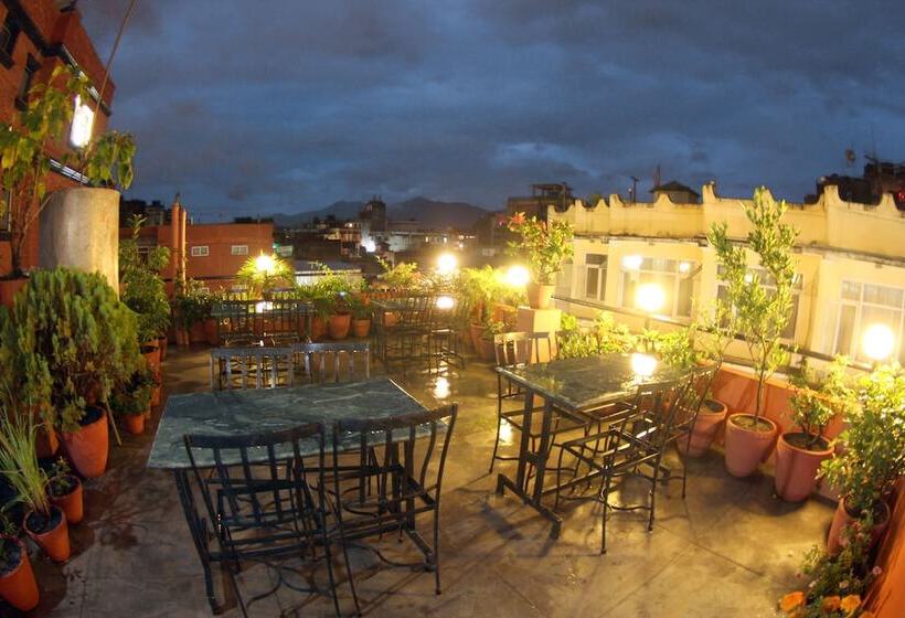 پانسیون Bag Packer's Lodge