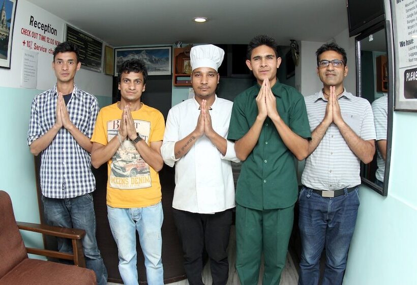 پانسیون Bag Packer's Lodge