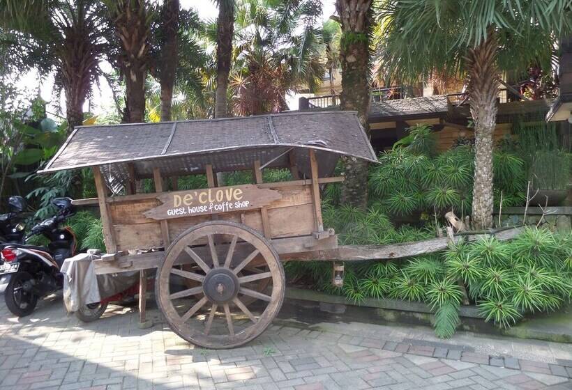 膳宿费 De Clove Guest House