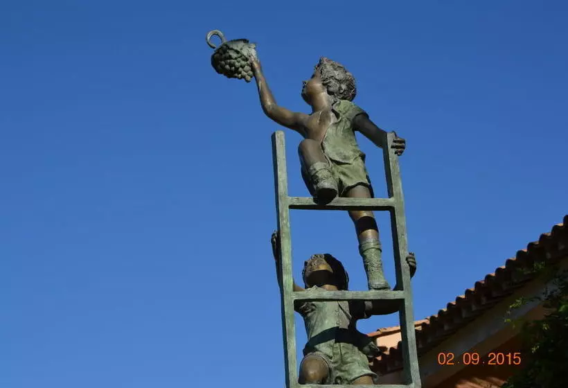 Lou Saint Tropez