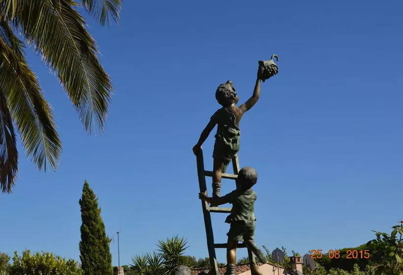 Lou Saint Tropez