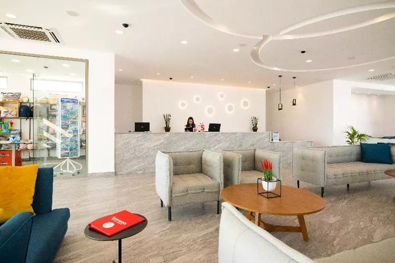 ホテル Lambi Resort