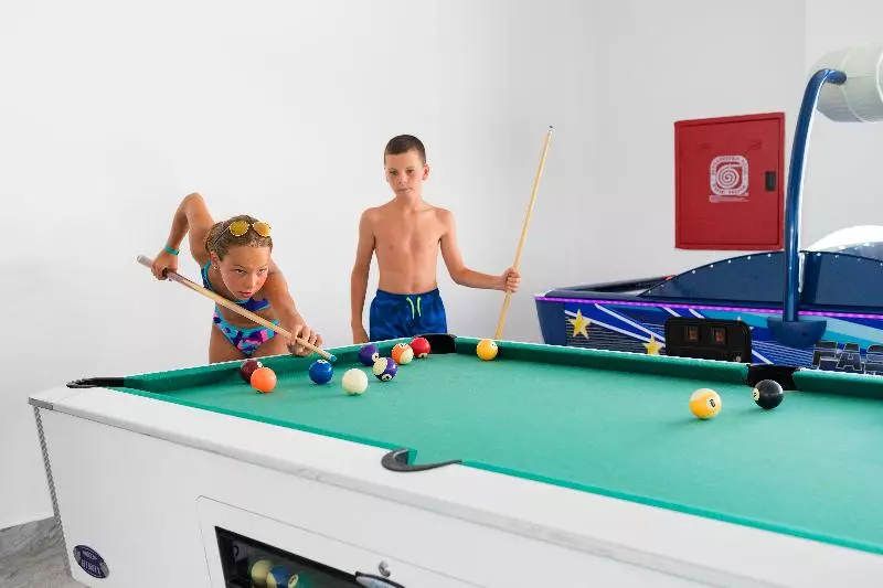 ホテル Lambi Resort