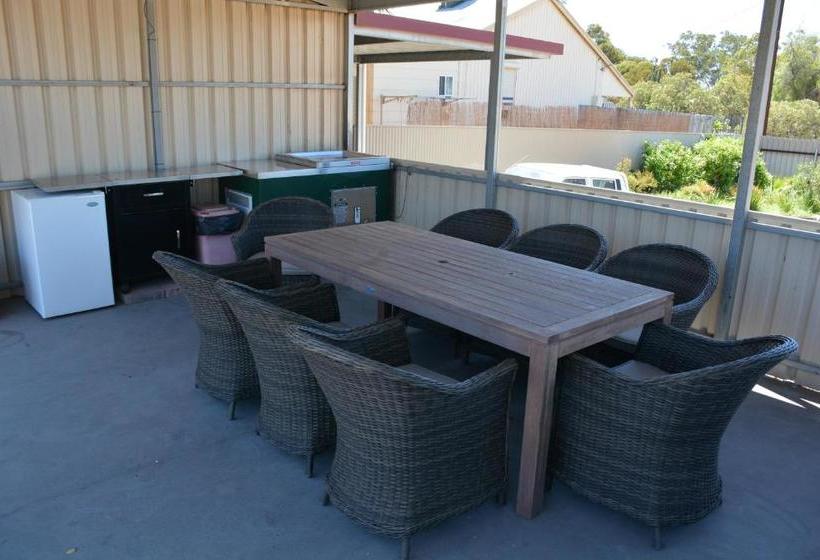 Augusta Courtyard Motel