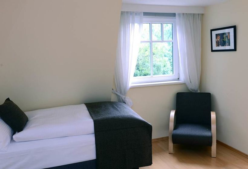 Frederics Residenz Am Englischen Garten