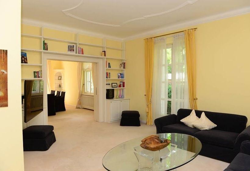 Frederics Residenz Am Englischen Garten