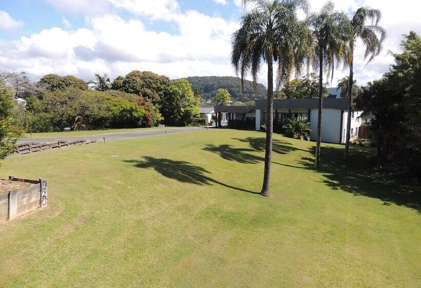 Отель Comfort Inn Premier