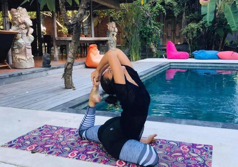 호텔 Diuma Residence Yoga Meditation Retreat And Healing Center