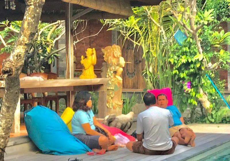 호텔 Diuma Residence Yoga Meditation Retreat And Healing Center