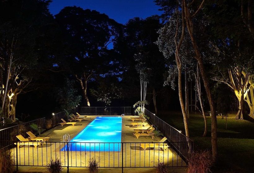 호텔 Green Hills Of Africa