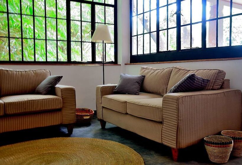 호텔 Green Hills Of Africa