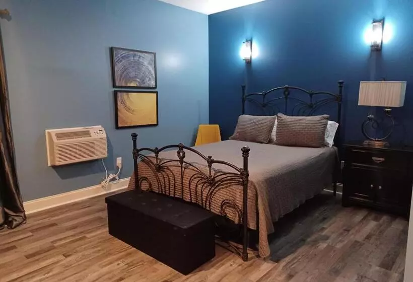 ホテル Natchez Manor Bed & Breakfast