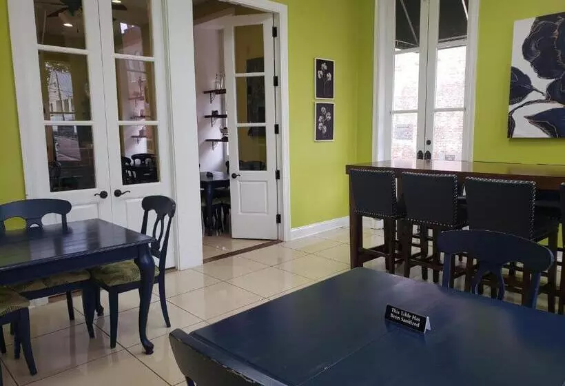 ホテル Natchez Manor Bed & Breakfast
