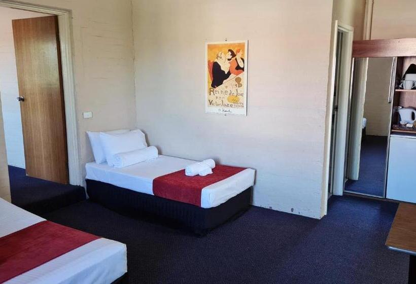 בית מלון כפרי Seaton Arms Motor Inn