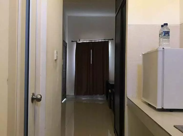 هتل The Celuk Homestay