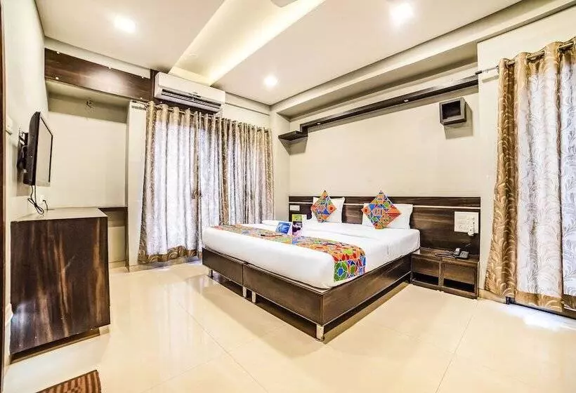 Hotelli Treebo Sumati Baner