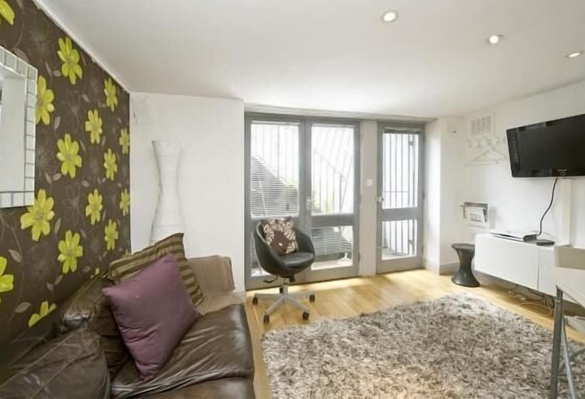 Kensington Olympia Apartments