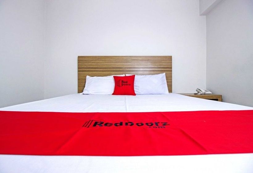 Pensió Reddoorz @ Cibogo Bawah