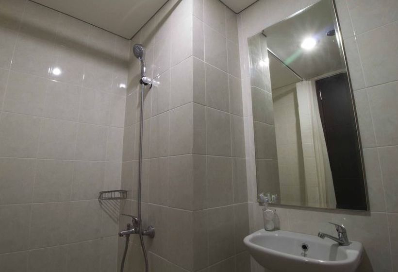 Pensió Reddoorz @ Cibogo Bawah