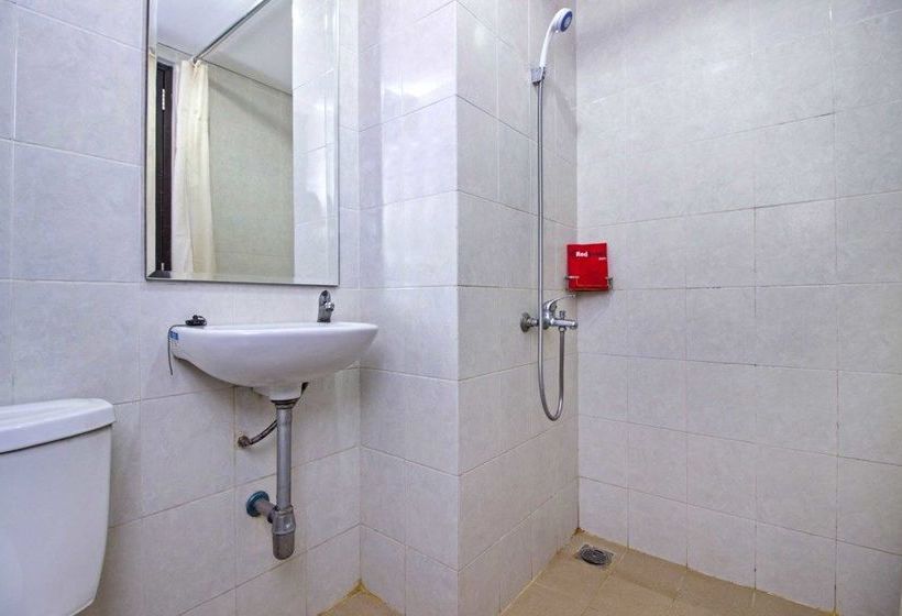 Pensió Reddoorz @ Cibogo Bawah