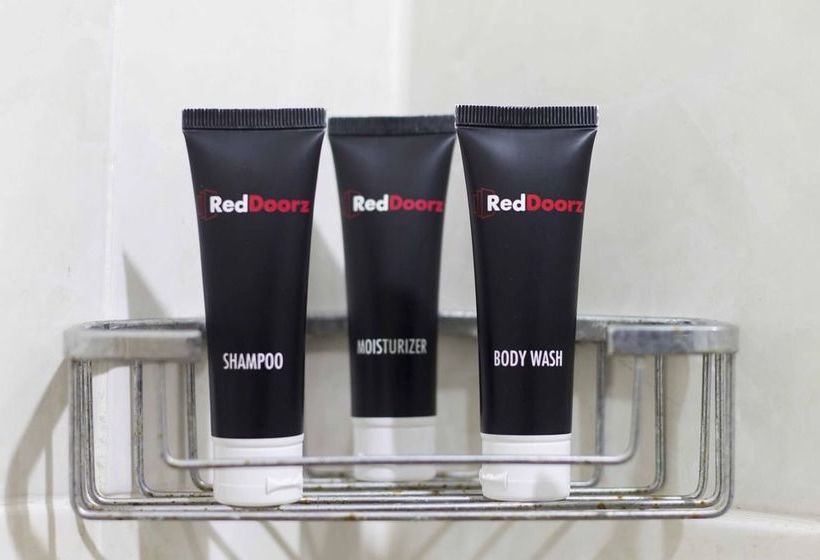 Pensió Reddoorz @ Cibogo Bawah