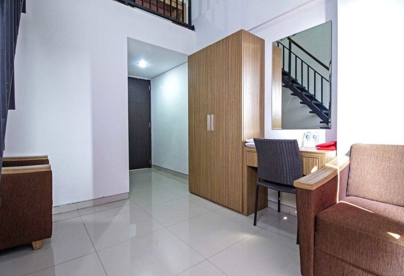 Pensió Reddoorz @ Cibogo Bawah