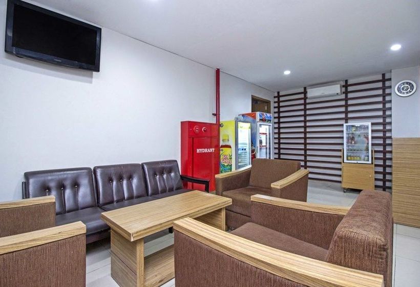 Pensió Reddoorz @ Cibogo Bawah