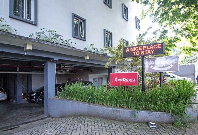 Pensió Reddoorz @ Cibogo Bawah