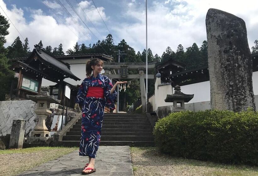 פנסיון Takayama Ninja House