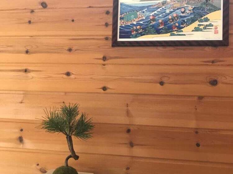 פנסיון Takayama Ninja House