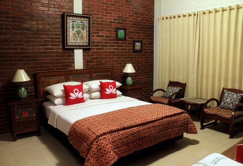 Pension (Hôtel basse catégorie) Zen Rooms Sukamekar Surya Sumantri