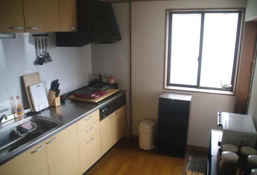 Guest House Hagi Akatsukiya Hostel