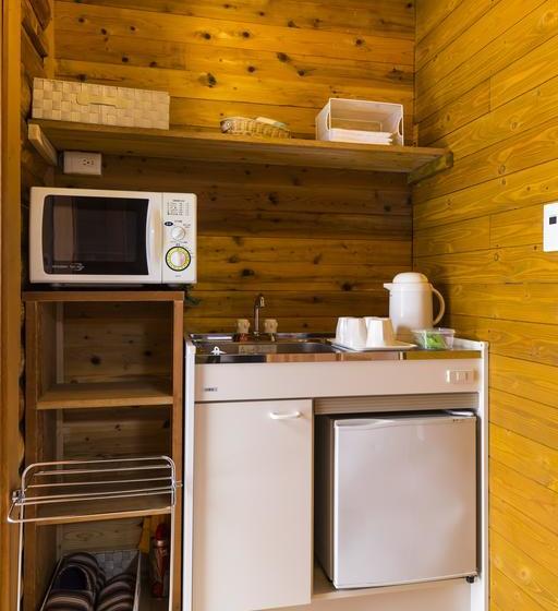 Cottage Inn Logcabin