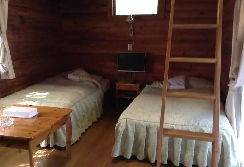 Cottage Inn Logcabin