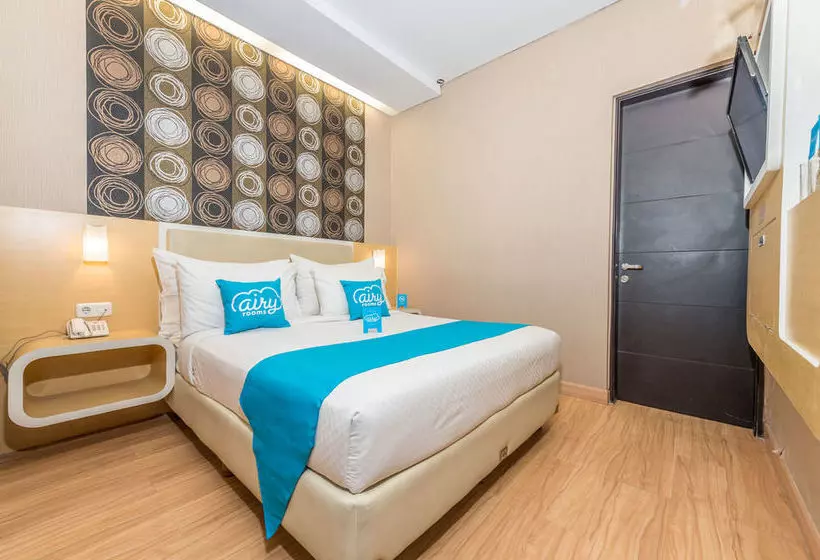Hotelli Airy Terminal Tirtonadi Ahmad Yani 280 Solo