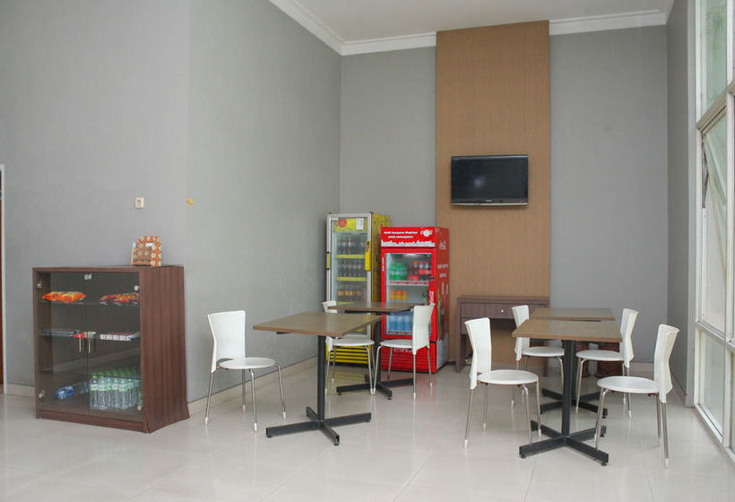 Hotel Airy Tugurejo Walisongo 3 Semarang